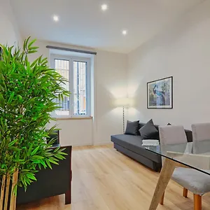 Costantino 11 Central Welcoming Apt X4 Appartamento